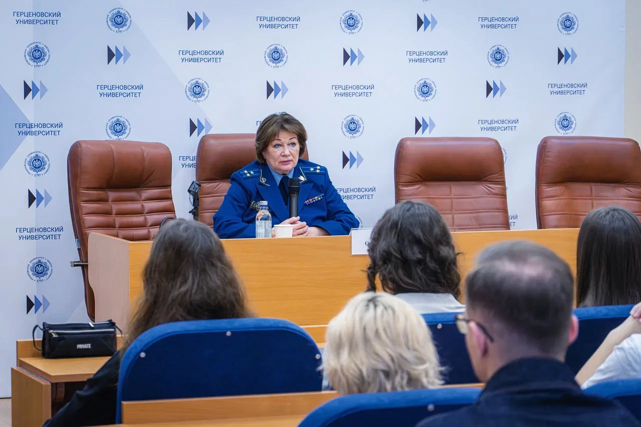 🎓 Студенты института дефектологического образования и реабилитации посетили лекцию о профилактике пр