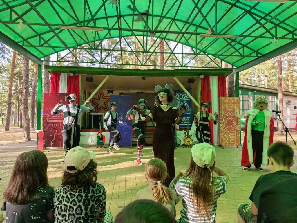 Сегодня нас посетили актеры 🎭
Борисоглебского драматического театра.
Какие яркие впечатления ✨остал