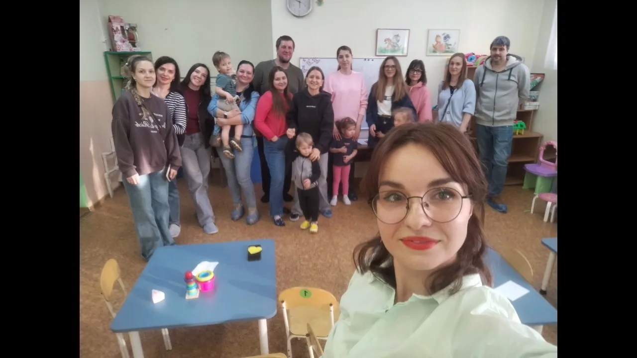 👫В апреле в группе №1 "Светлячки" прошла встреча родительского клуба «Растём вместе». ...