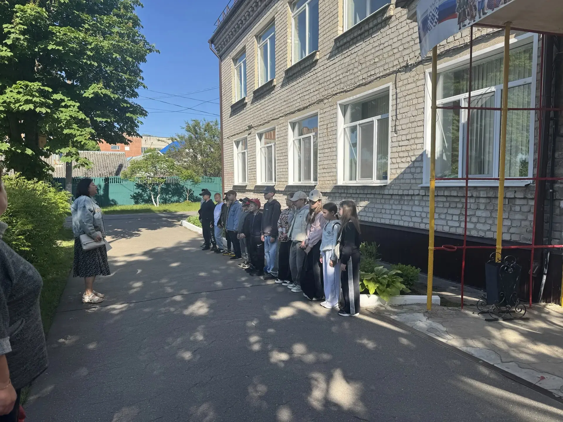 ️☀️Лето, дружба и наследие: в Прогимназии №1 открылся лагерь «Наследники Победы»!