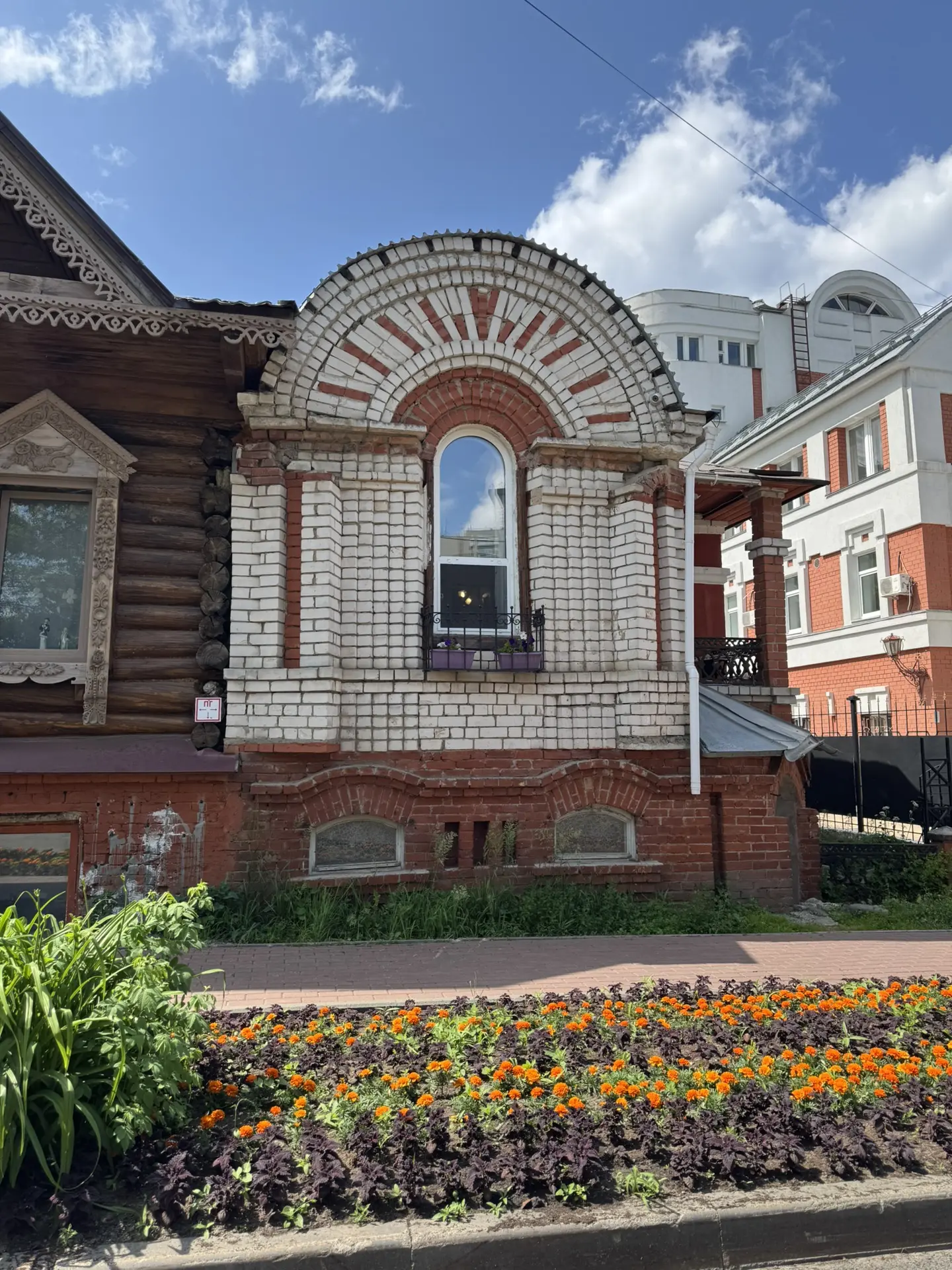 Прогулка по Нижнему Новгороду 🌤️

День 1: 20+ тыс. шагов по красивым улочкам, много интересных здан