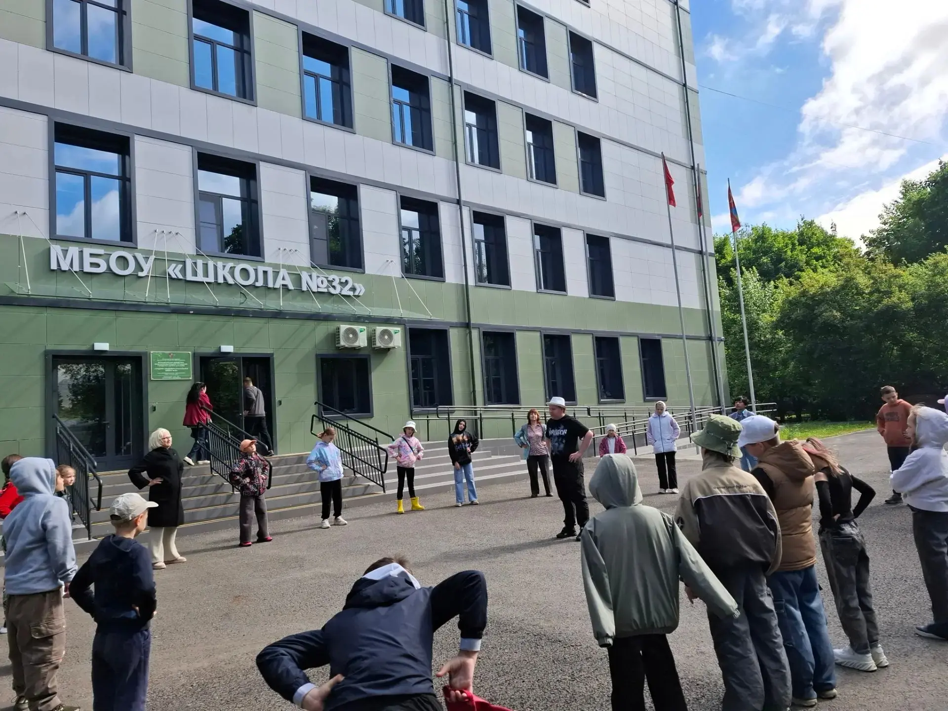 Сегодняшний день в городском оздоровительном лагере «Оранжевое солнце» на базе МБОУ «Школа №32» был 