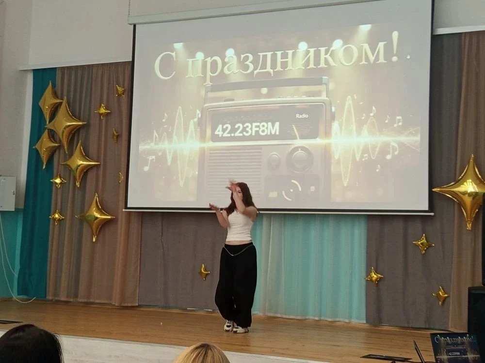 🎉6 марта в нашей школе состоялся общешкольный праздничный концерт, посвященный Международному женско