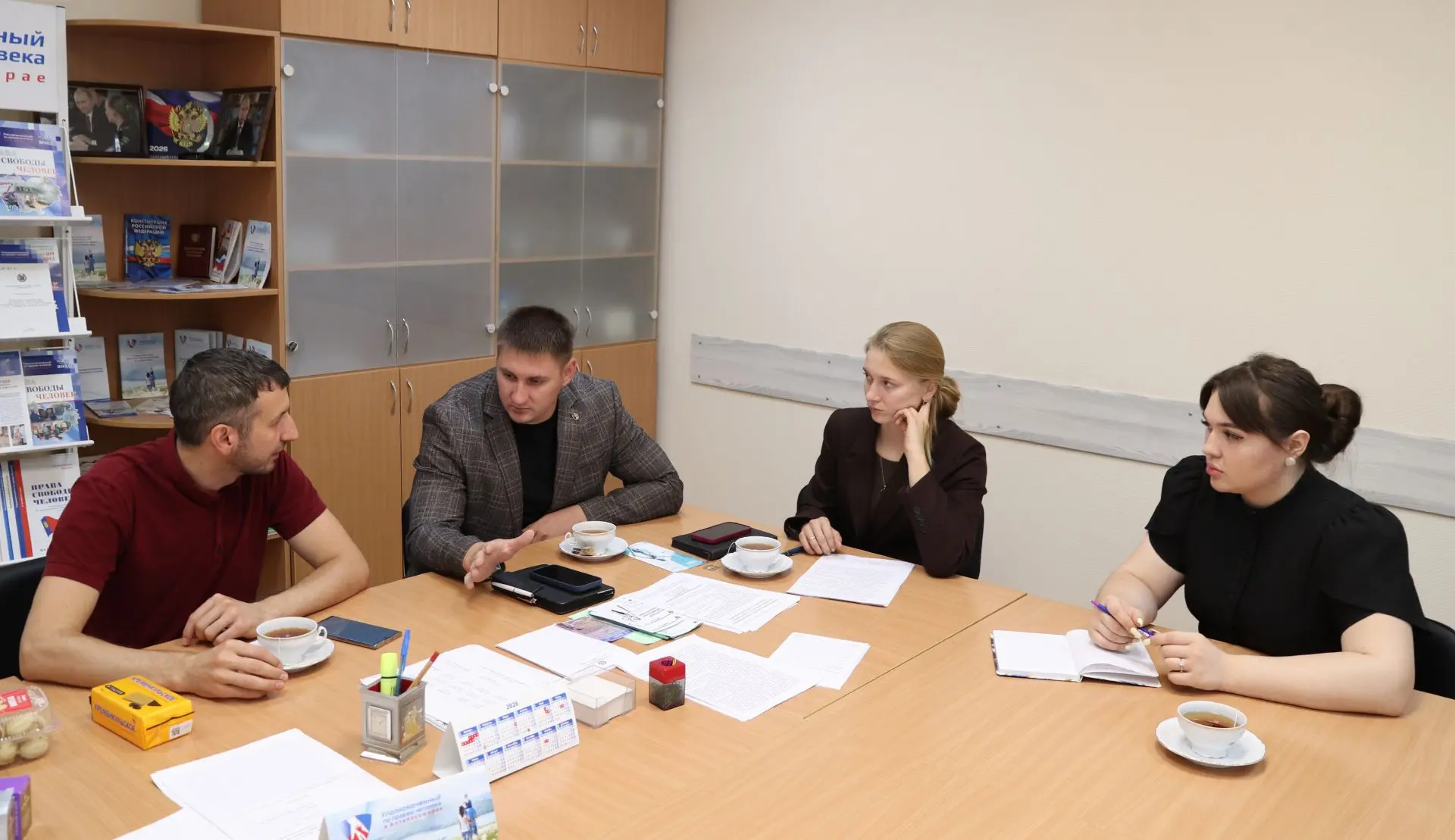 🤝Члены Молодежного совета Уполномоченного по правам человека в Алтайском крае доработа...