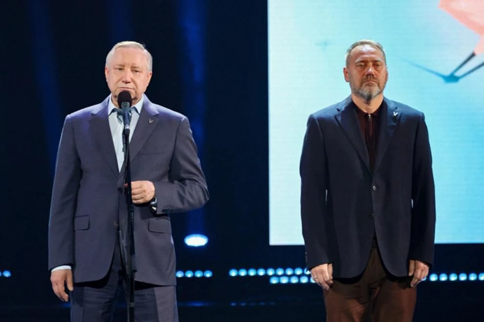 🎗 В БКЗ «Октябрьский» прошёл концерт-акция «Будем жить!»