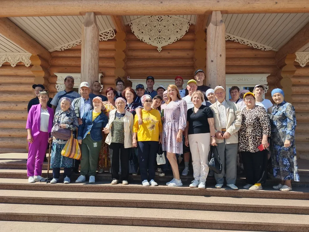Габдрахман авылының туган якны өйрәнү музее бүген Азнакай шәһәре һәм районы инвалидлар ...