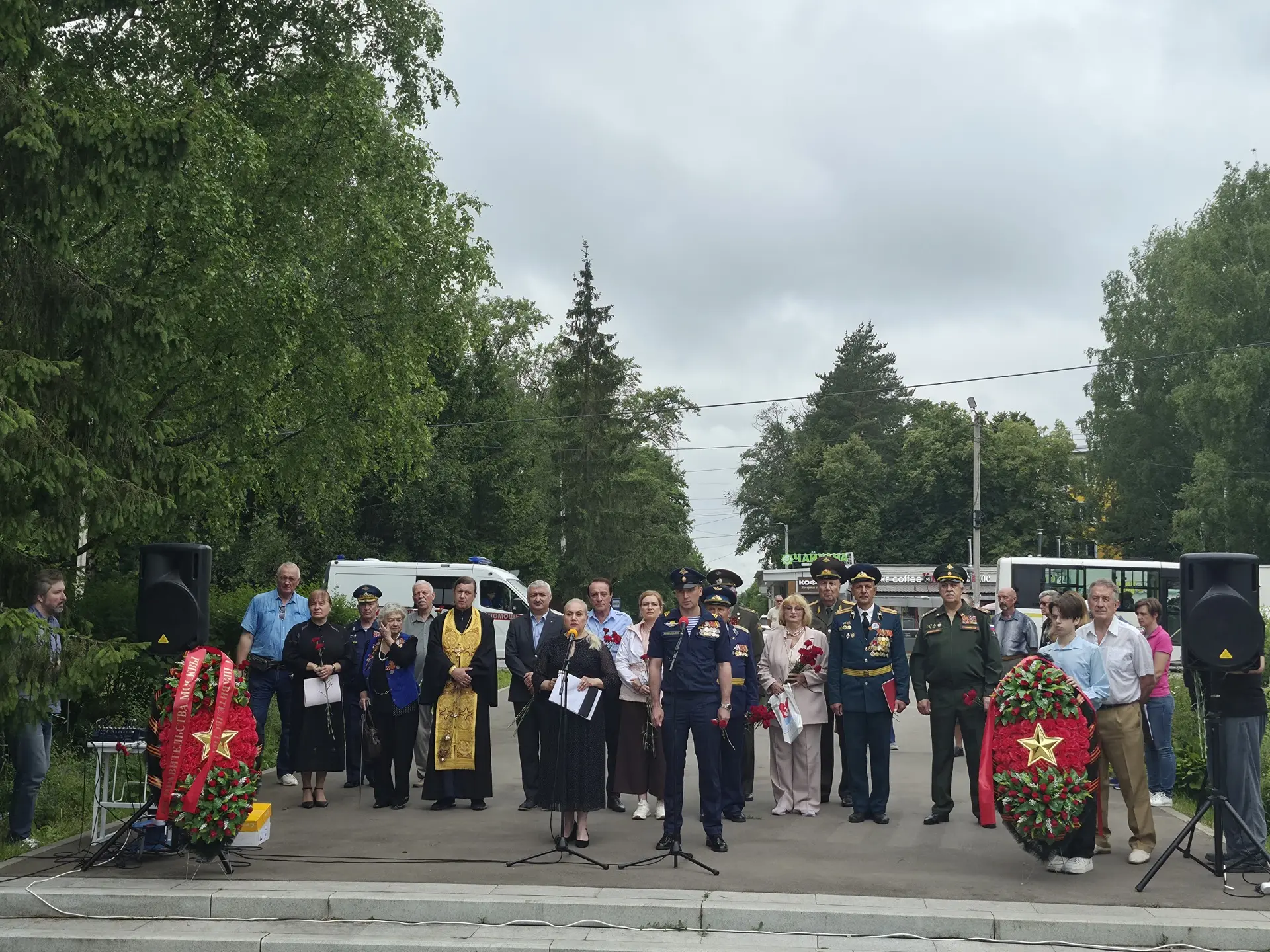 #ПатриотНовости 

22 июня, в День памяти и скорби, молодёжь Костромской области, включая представите