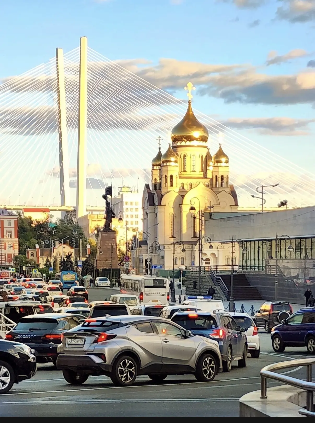 Площадь Борцов Революции: Главный хамелеон Владивостока