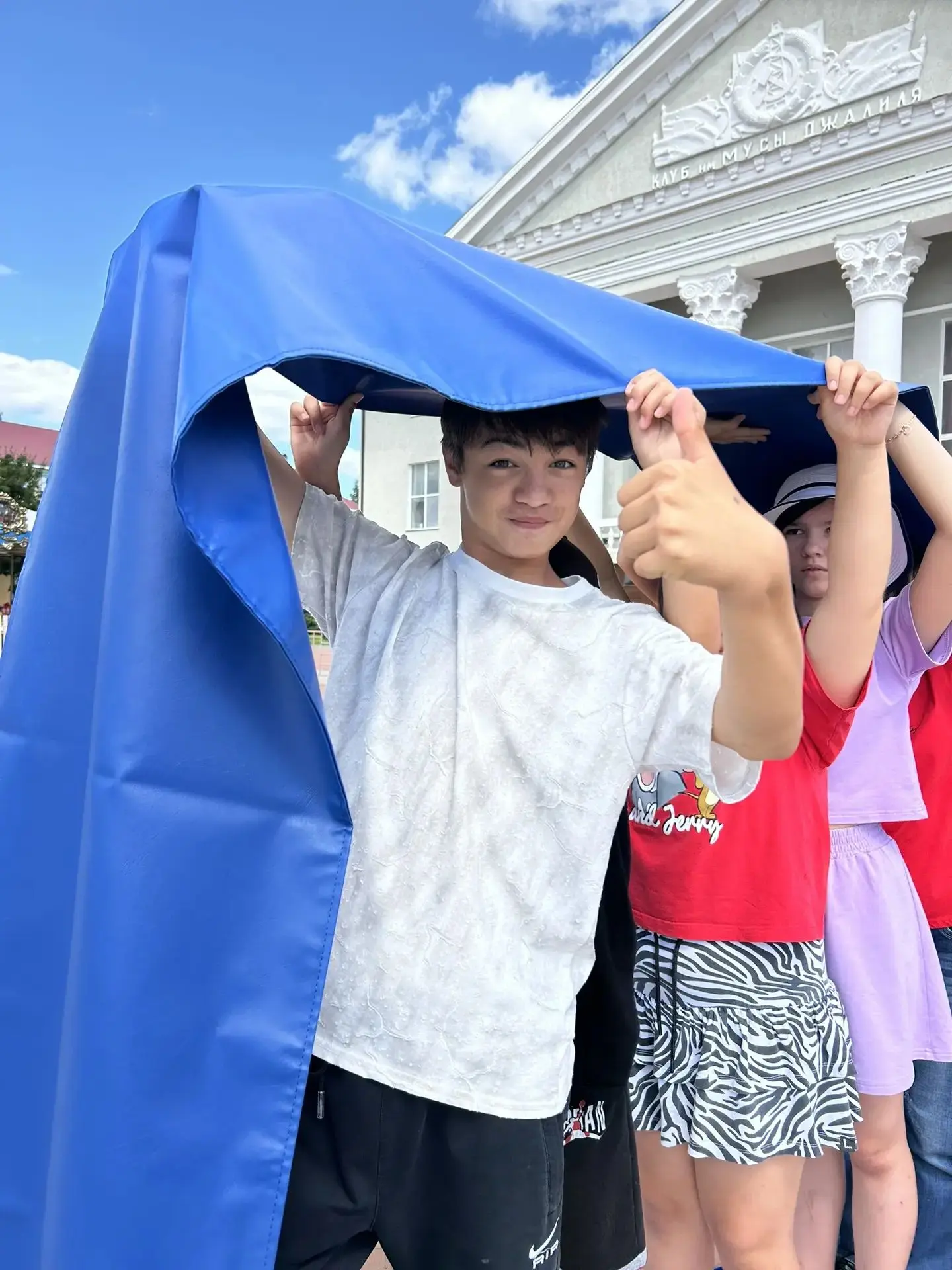 Каникулы продолжаются