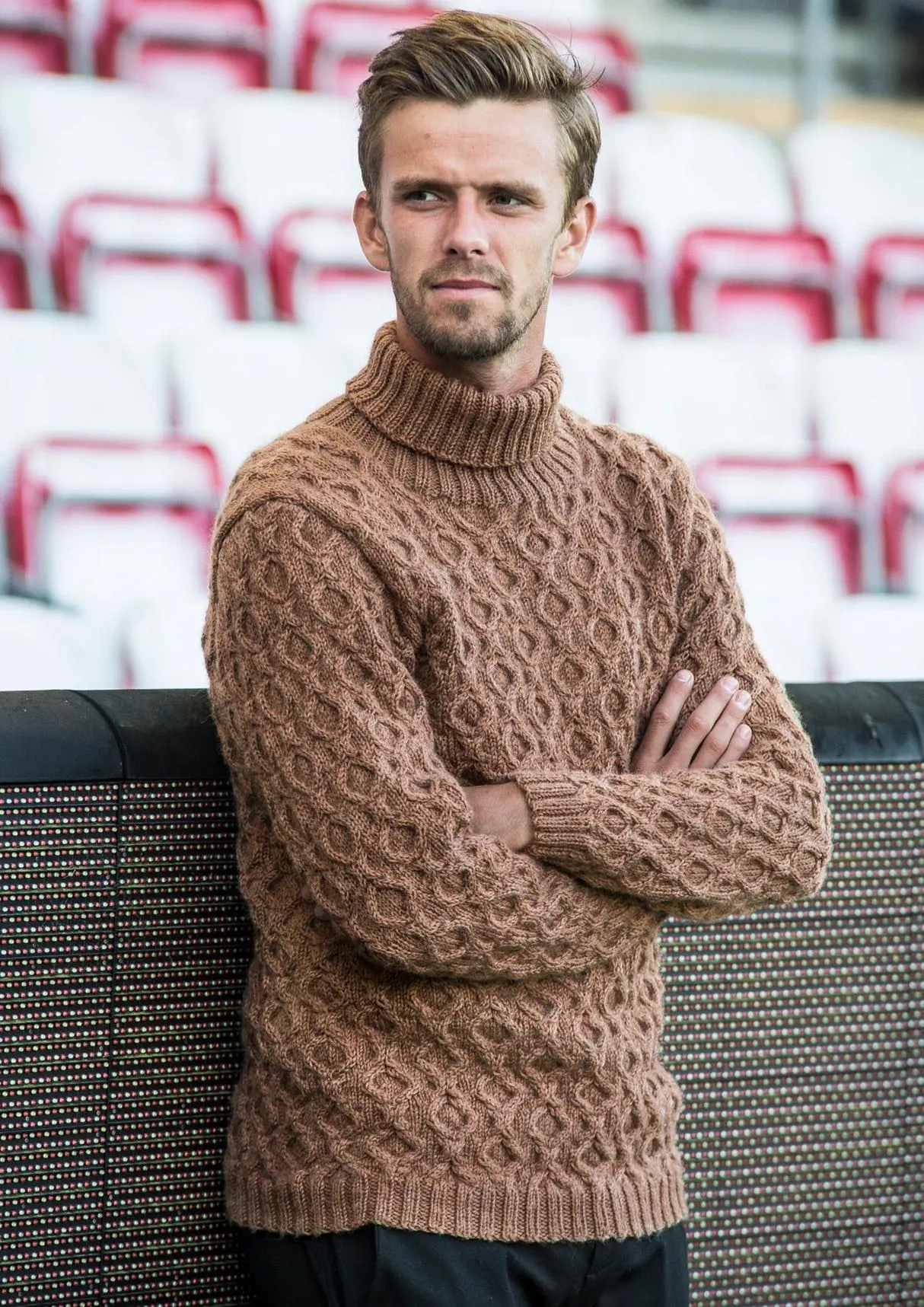 Herresweater med snoninger