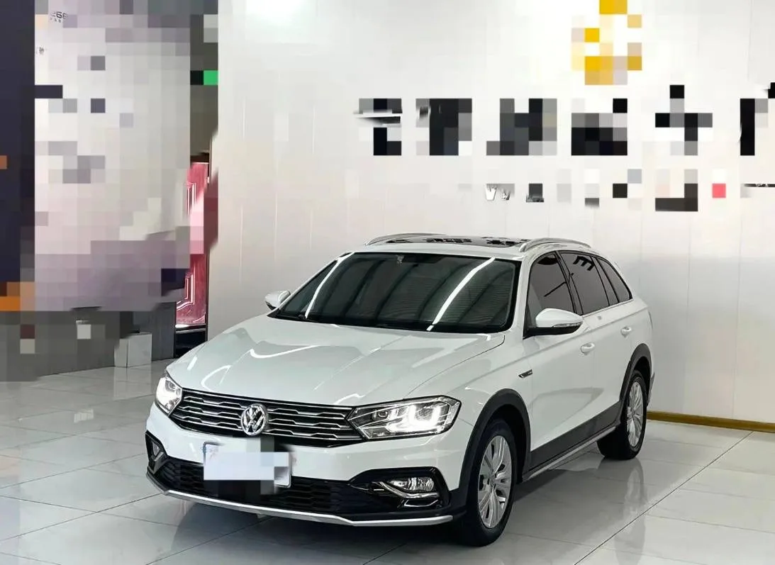 Можно купить 
Volkswagen C-TREK 1.5 Comfort Edition (Китай)

· Год выпуска: август 2018
· Пробег: 52