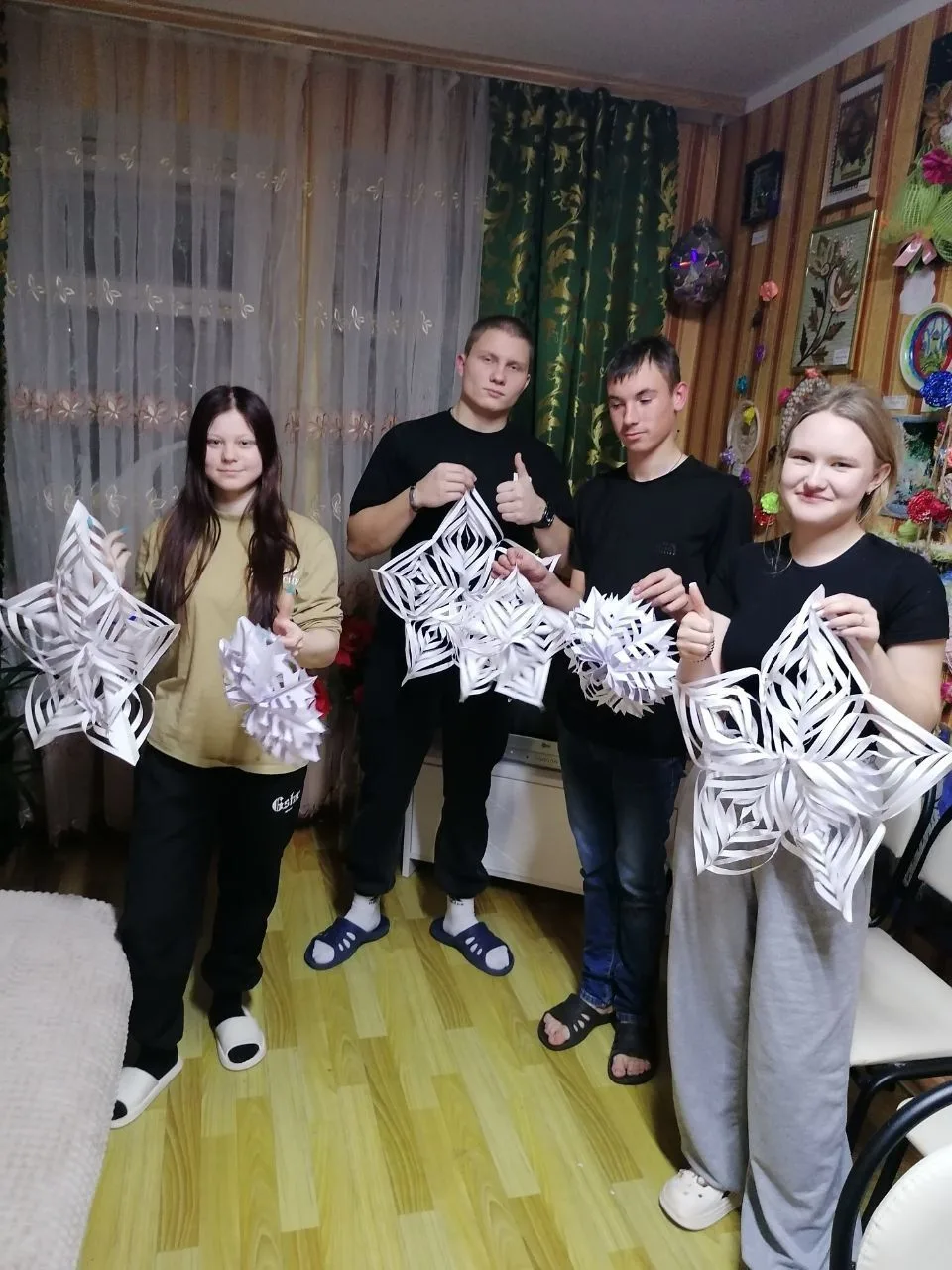 ❄ В общежитии полным ходом идёт подготовка к встрече Нового года