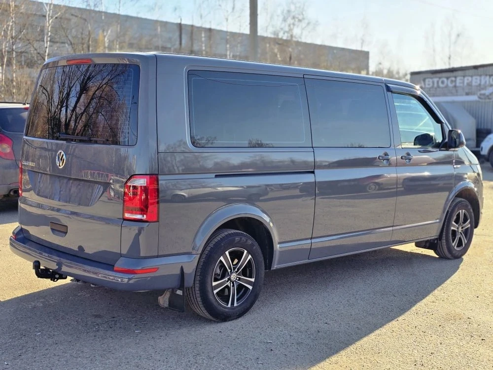 Volkswagen Caravelle 2019 г. ✅️ В идеальном состоянии! ✅️ В заводском окрасе. ✅️ Пробег 90 тыс. км. 