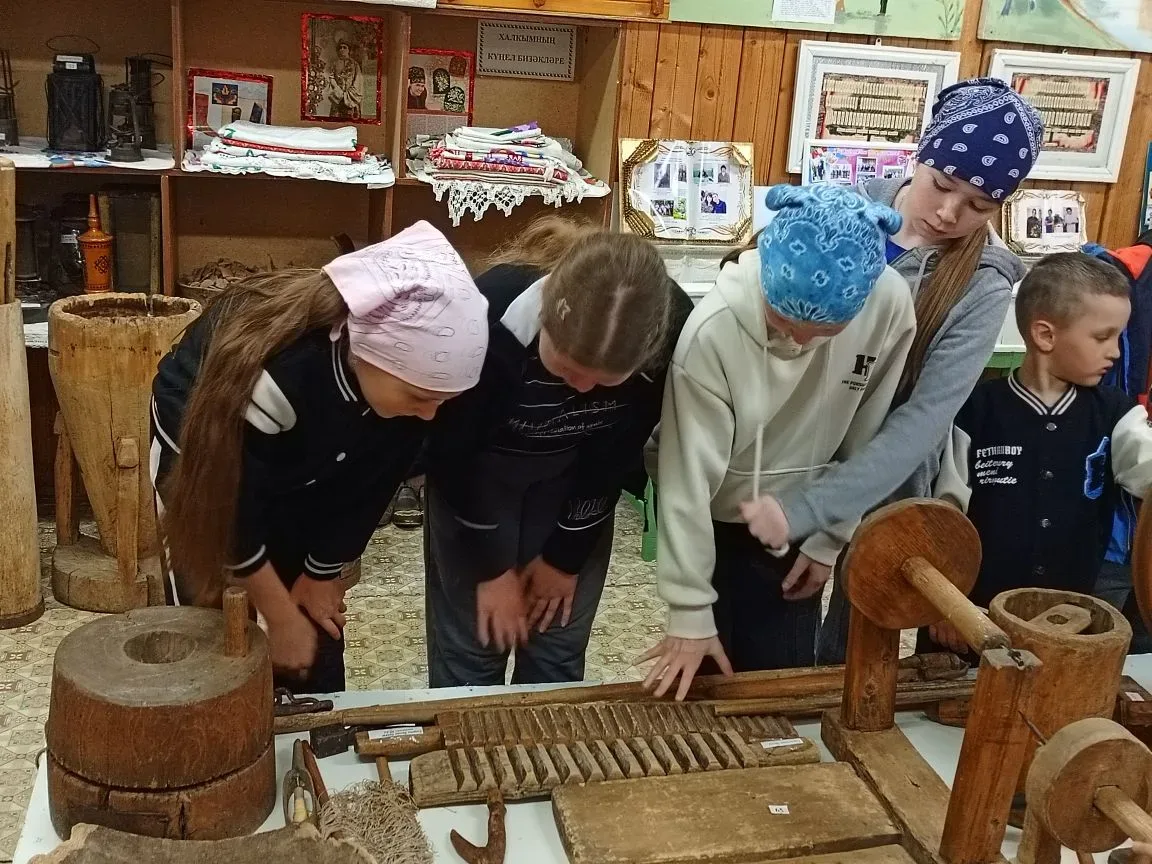 Пришкольный лагерь «Кояшкай»
5 ДЕНЬ. ДЕРЗАЙ И ОТКРЫВАЙ!
     Перед началом мероприятия, ведущий демо