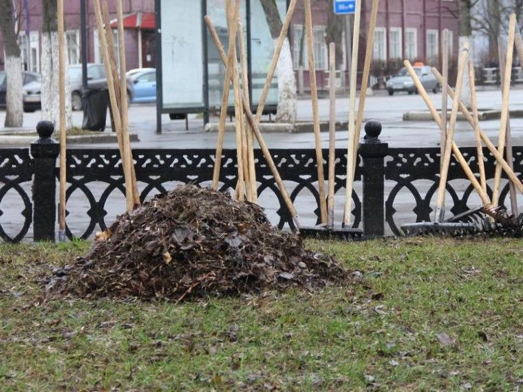Планы на уборку города пришлось сдвинуть  Общегородской субботник официально переносится на 18 апрел