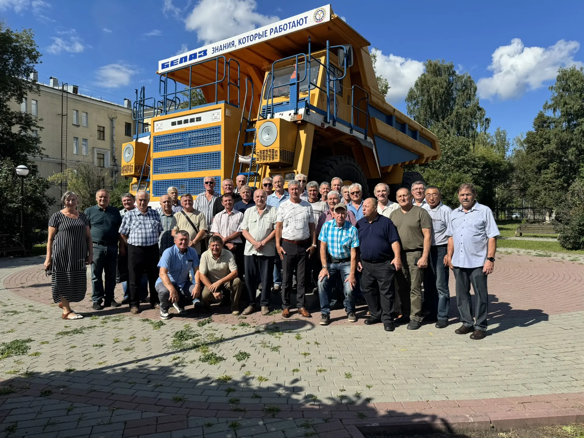 Ровно 50 лет назад они стали студентами КузГТУ, а сегодня — вернулись на родную кафедру...