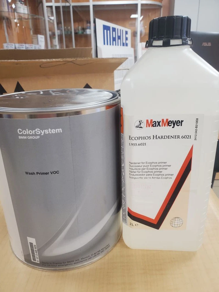 кислотный грунт bmwcolorsystem 3л плюс 1.5 л отаердитель. Розничная цена 12 тр , оптовая - 9 тр