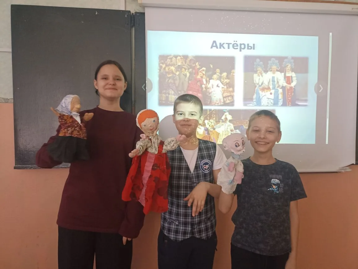 Ежегодно 27 марта все работники театров и поклонники театрального искусства в России, к...