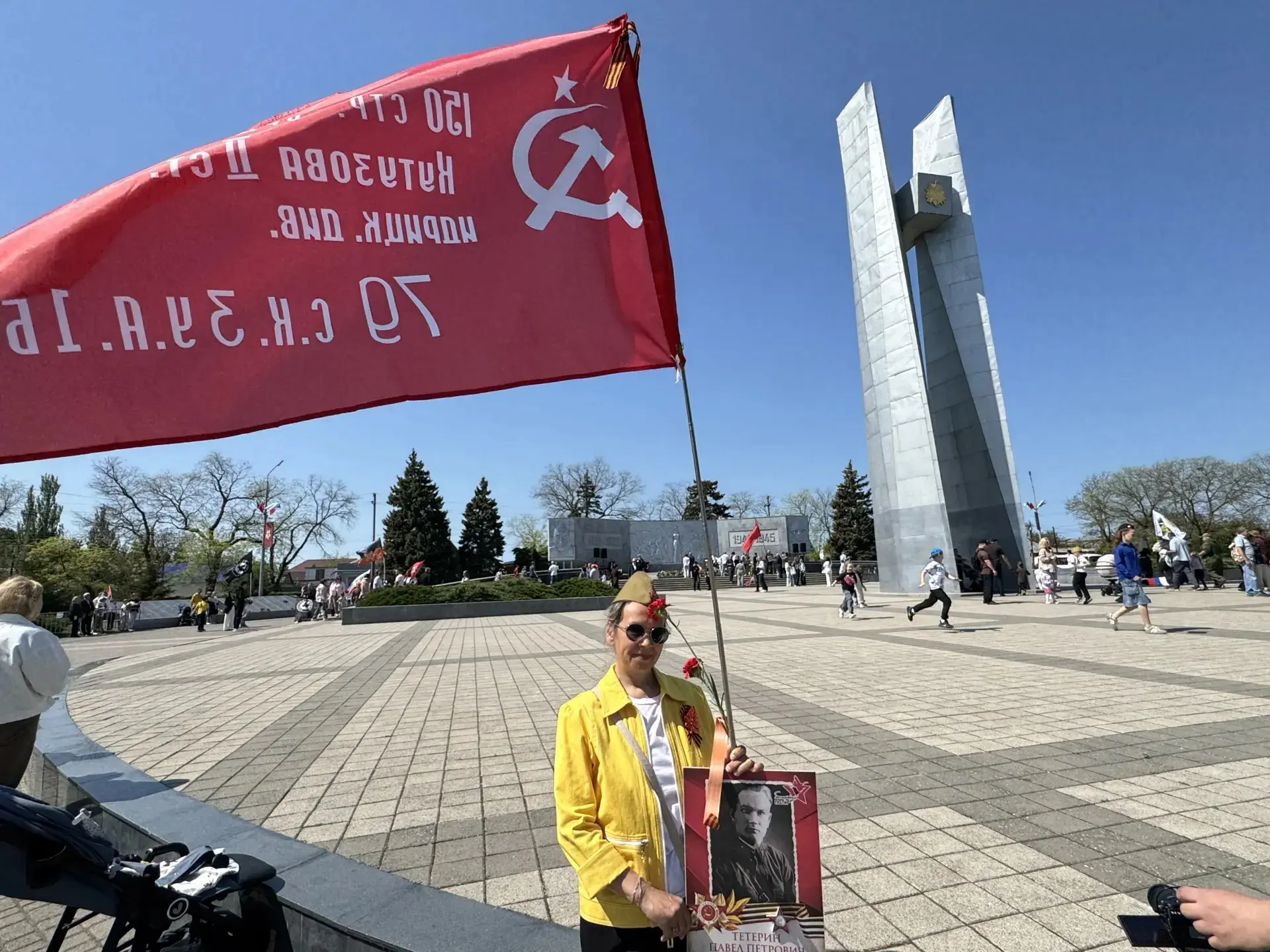 🔥Кульминацией Дня Победы в Ейске стал митинг на площади Революции  Задолго до торжественной части ей