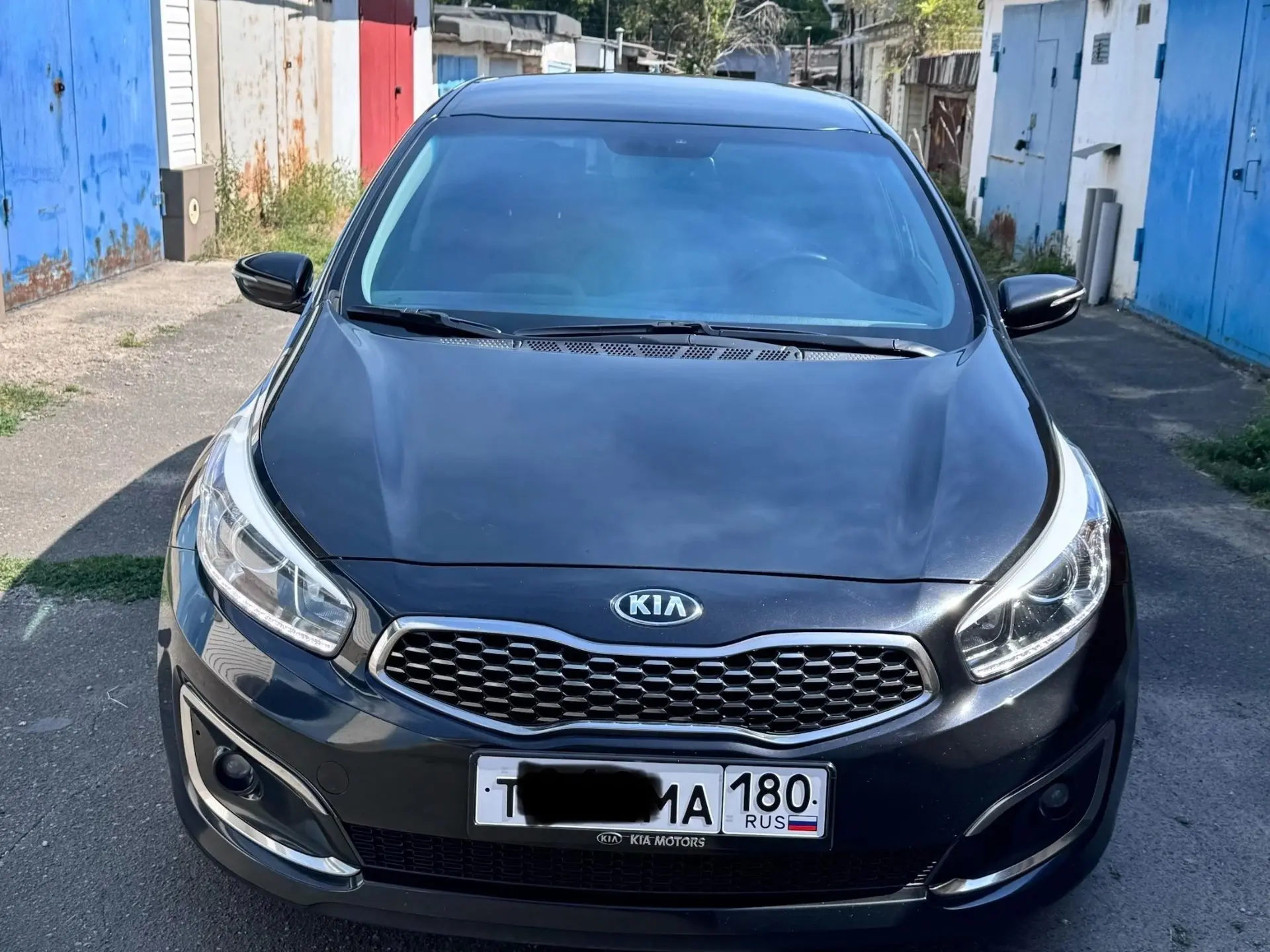 ПРОДАМ Kia Ceed 2019 г самая максимальная комплектация. объем двигателя 1.6 коробка авт...