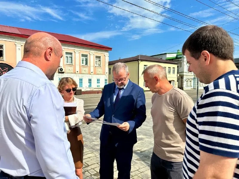Благоустройство сквера на улице Фрунзе завершат к 1 августа