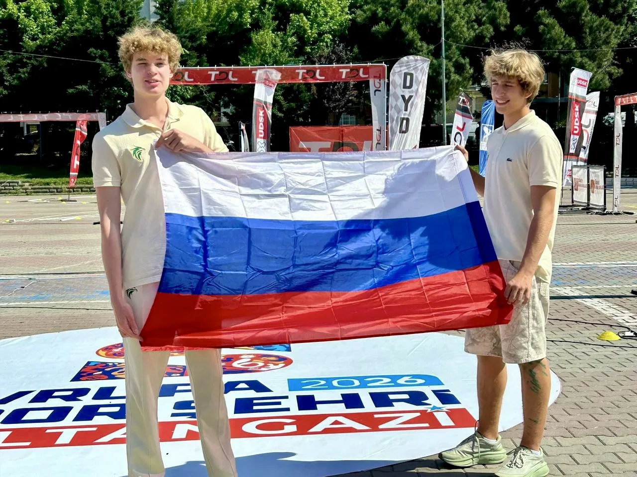 Гордость гимназии! 🕹️🏆

6 и 7 июня в Стамбуле прошёл международный дрон-фестиваль «Tech Drone Leag