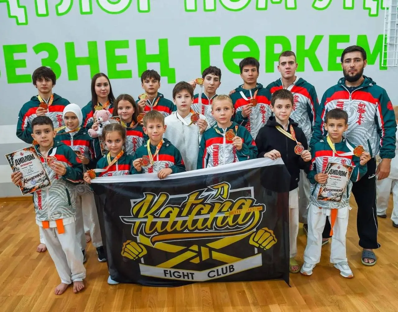 🥋 Лениногорские спортсмены привезли 13 медалей с республиканского турнира