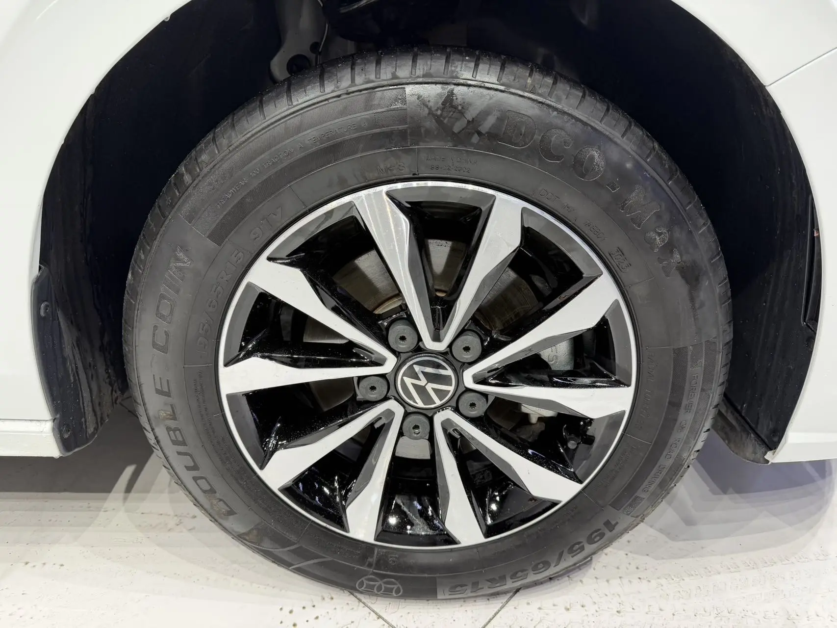 ✅ В продаже в Китае   VW BORA 2023 год 46 000 км 1.5 бензин  Передний привод  КПП - автомат ✅ Компле