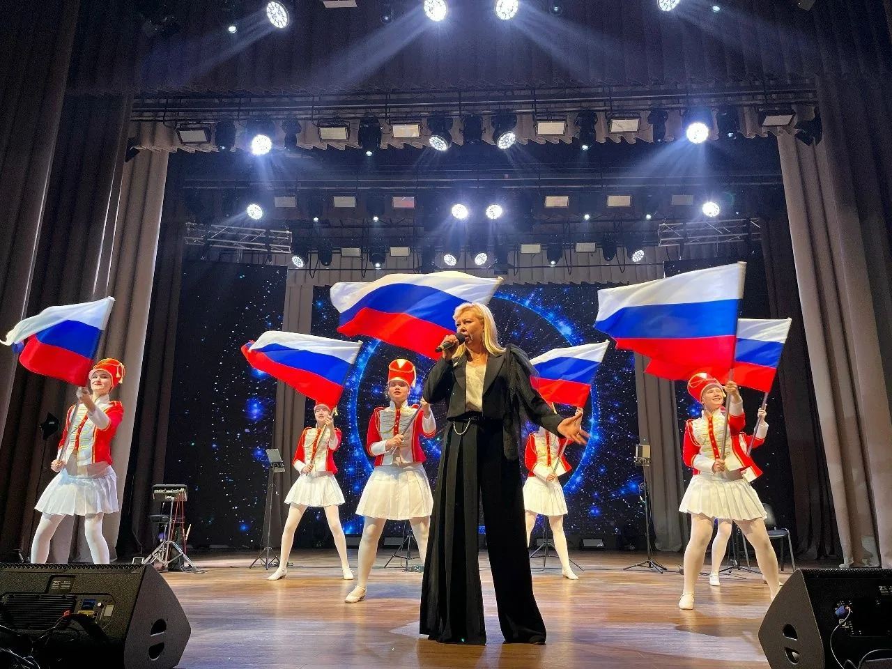 ПАТРИОТИЧЕСКИЙ КОНЦЕРТ «МЫ ВМЕСТЕ»
