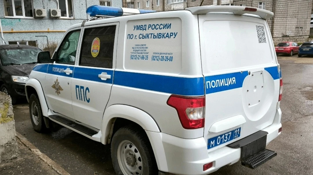 ❗️Бдительные граждане помогли задержать курьера мошенников в Коми