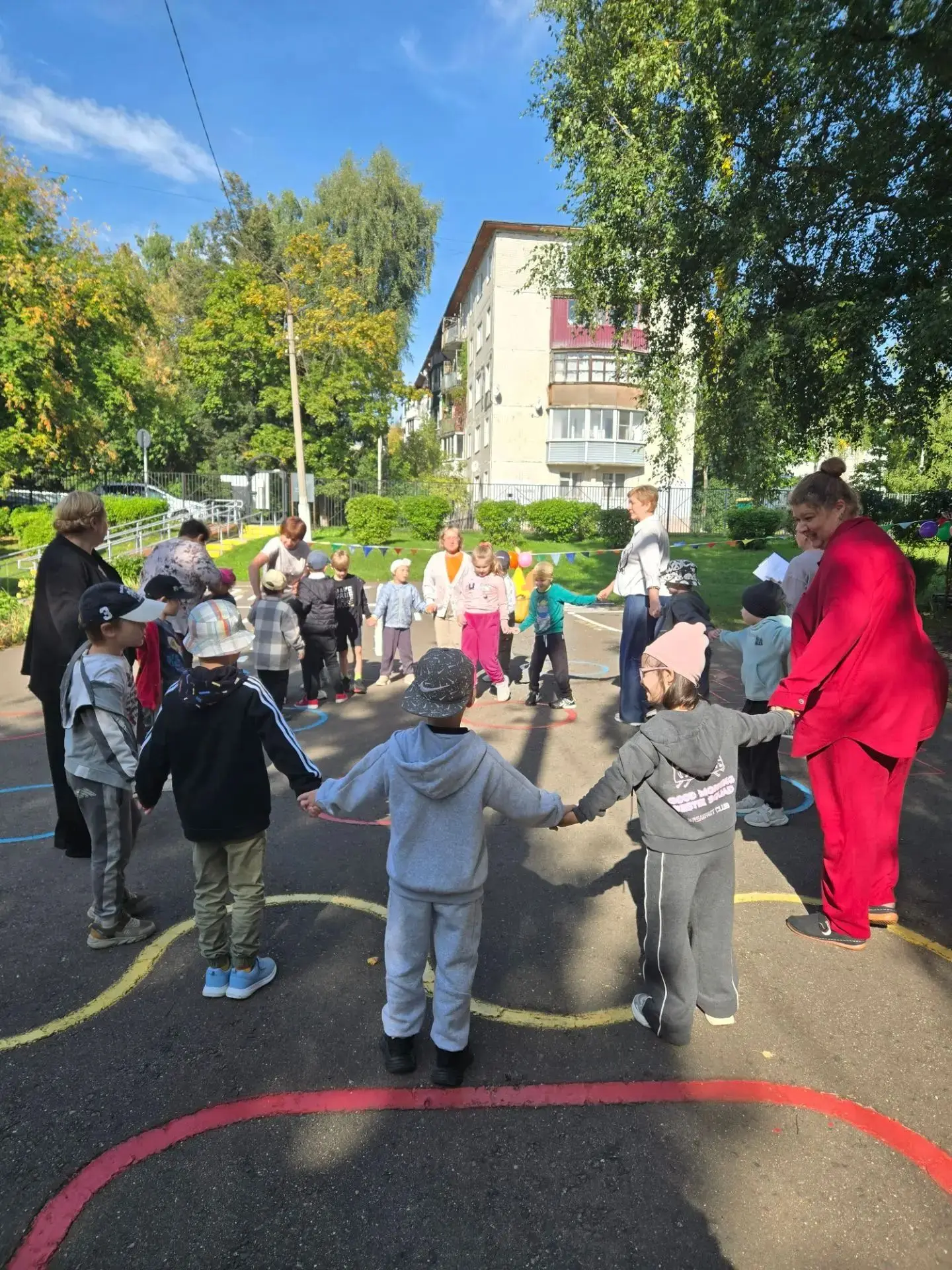 В первый день осени 🍁в нашем дошкольном отделении уже стало доброй❤️ традицией проводи...