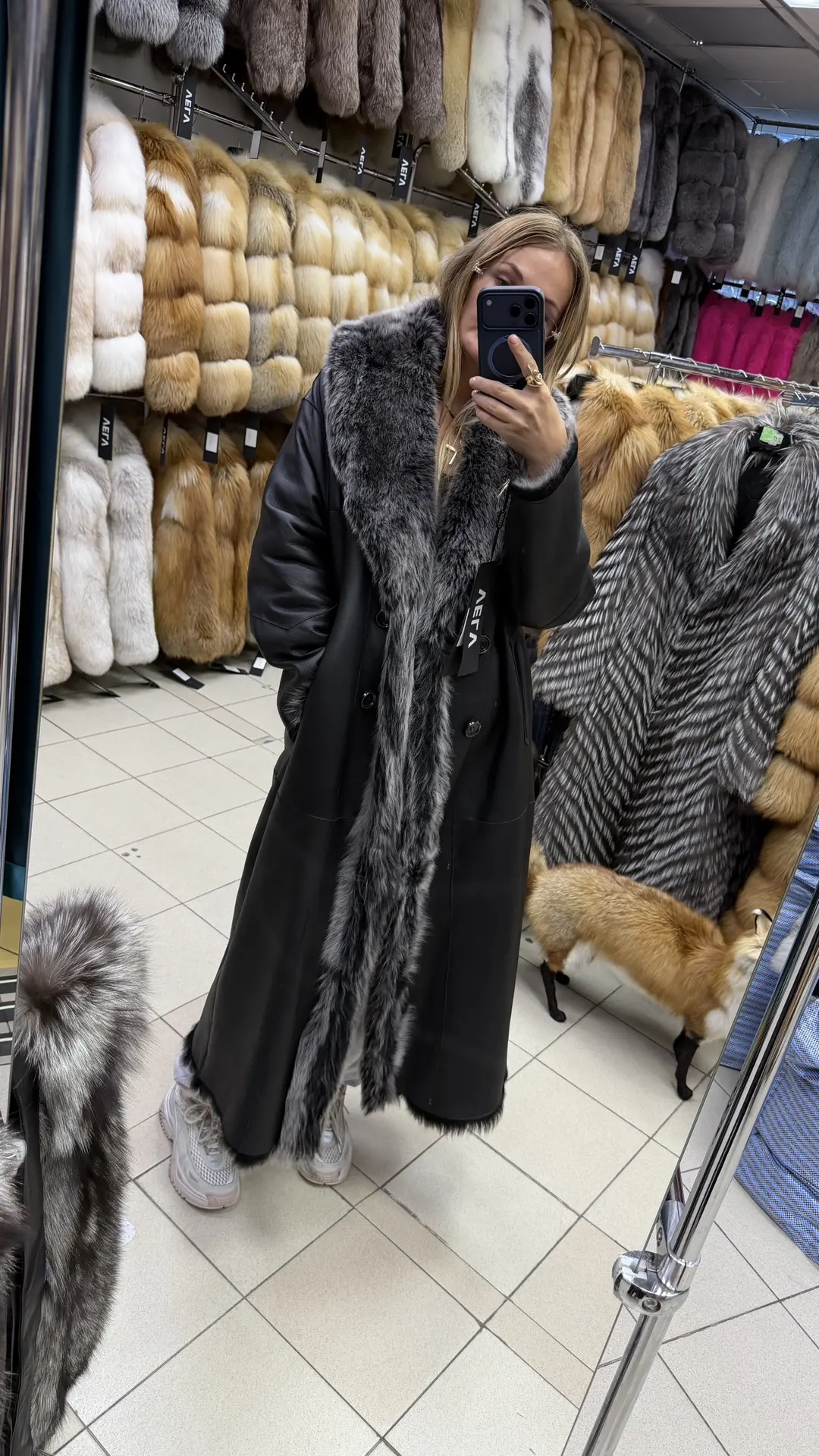 Шубы дубленки из меха тосканы