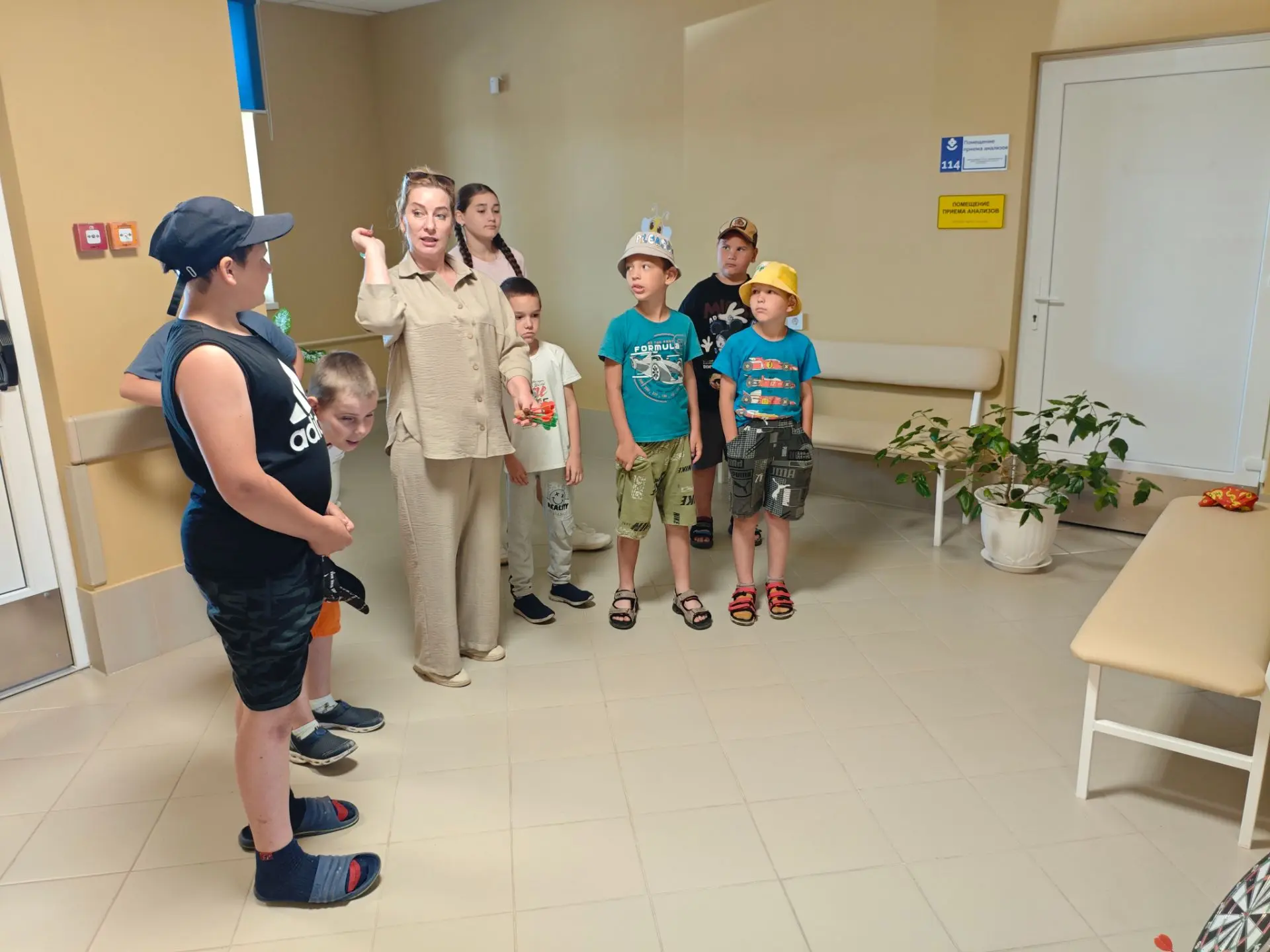 Заряжаемся здоровьем👍👍👍
Сегодня для ребят, прибывших на оздоровление в детскую поликлинику станиц