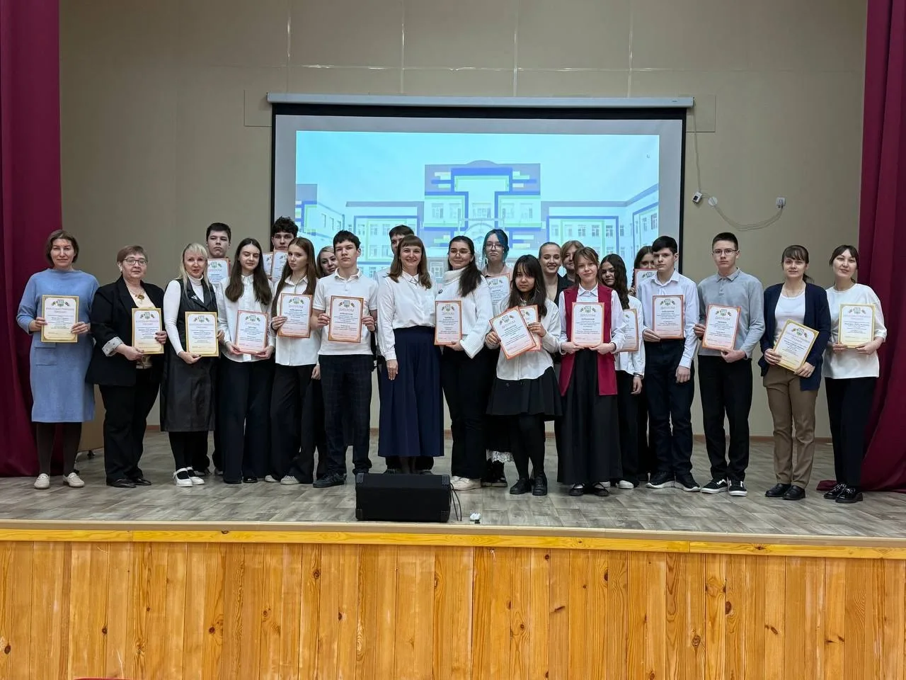 Сегодня #лучшие_дети 31 школы получили награды за прекрасные результаты в муниципальном этапе Всерос