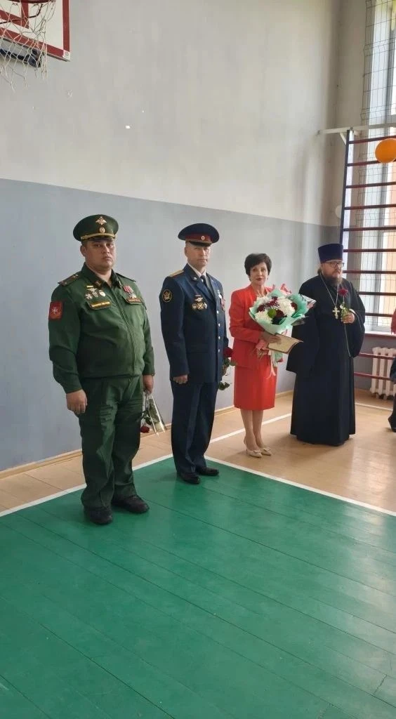 Последний звонок — день, когда школа звучит по-особенному