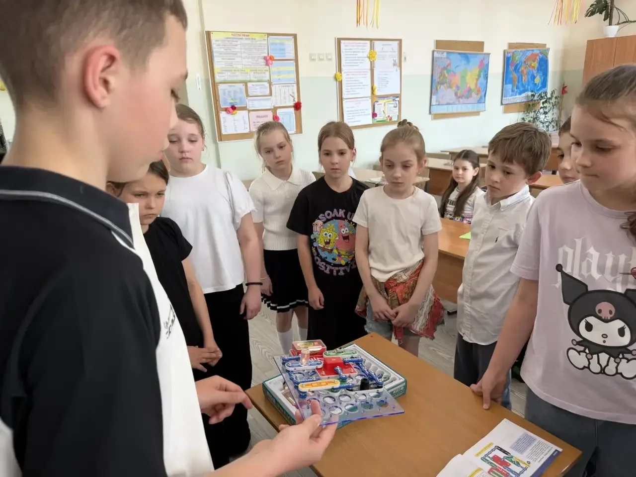 Последняя тематическая неделя эффективной начальной школы 3 «Э» класса в этом учебном году была посв