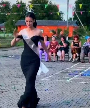 27 июня был особенный день! Наш родной 11-й класс перевернул последнюю страницу школьной истории. Ка