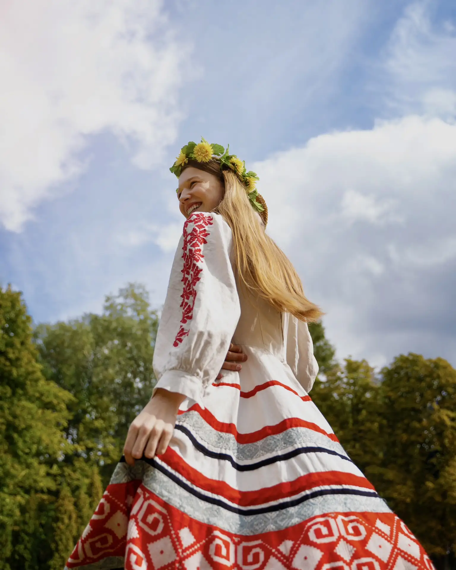 🌿 Купальские вечера в «ВКС-Кантри» уже совсем скоро!