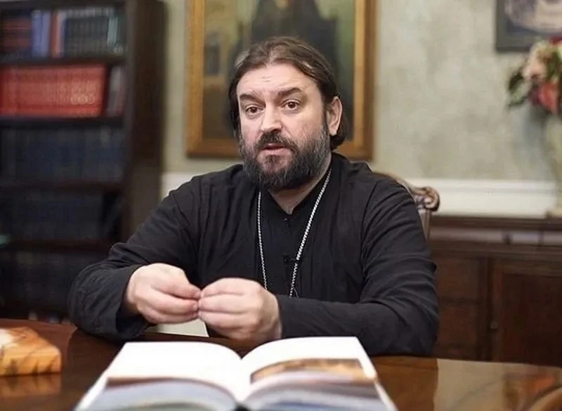💬 Почему нельзя хвастаться детьми и выставлять их жизнь напоказ?