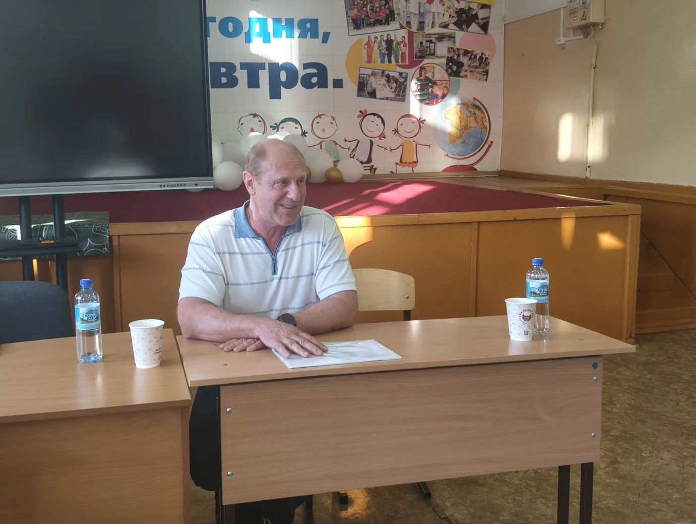 В п. Пригородный стартовали сходы граждан с главой МО Пригородный сельсовет 
Л. М. Шандаловым и депу