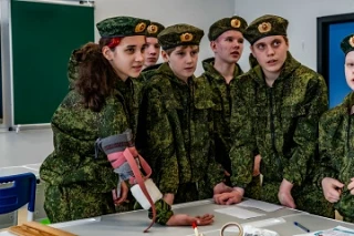 🇷🇺 19 февраля 2026 г. на базе нашей школы прошла историко-патриотическая военно-спортивная игра «Впе