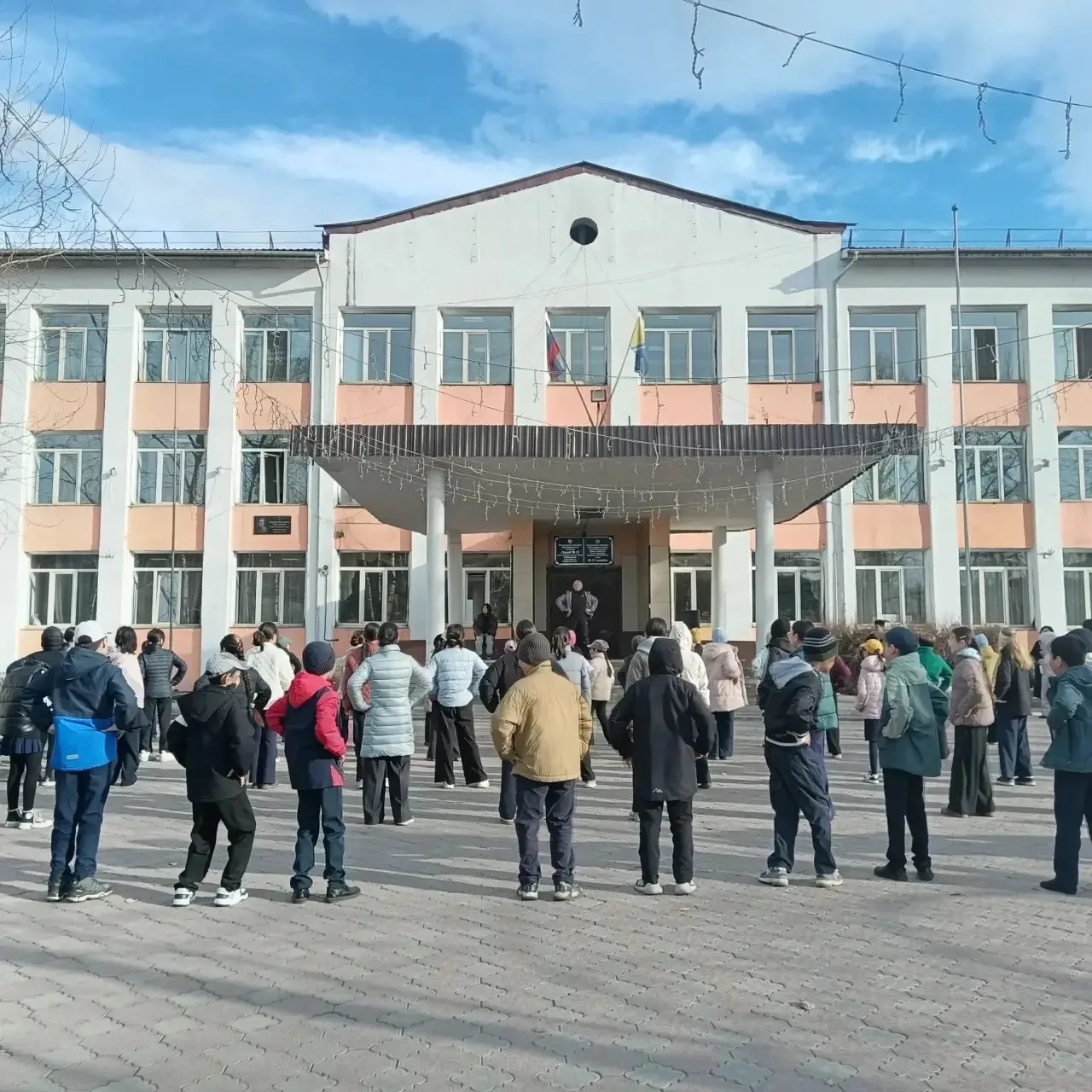 🏃‍♂️ 7 апреля. Бодрое утро лицея: Всемирный день здоровья встретили всем составом!  7 апреля утро в 