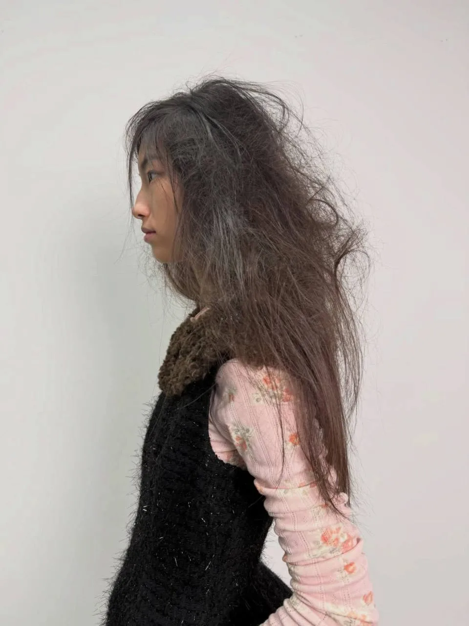 Simone Rocha дают разрешение быть жестко непрочесанной этой осенью. Мечтаю так выйти на...