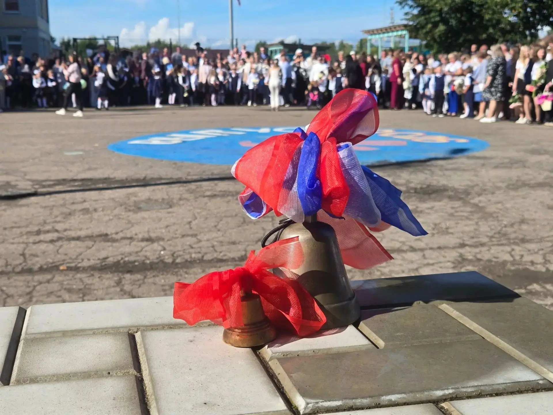 Сегодня наша Моглинская школа  распахнула свои двери для учеников, родителей и педагого...