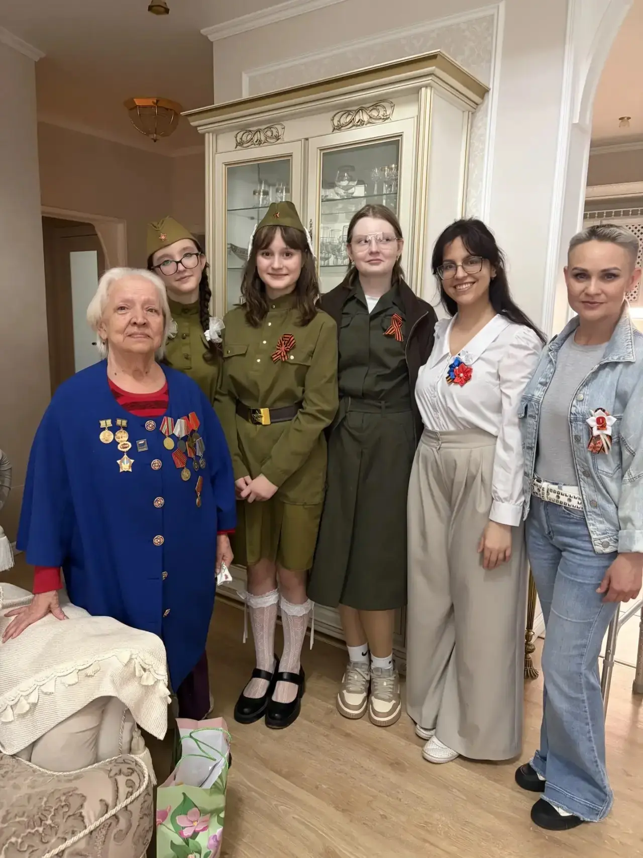 🌷 Ученики МБОУ «Школа №27» г.о. Балашиха поздравили с 81-й годовщиной Великой Победы тех, кто ковал 