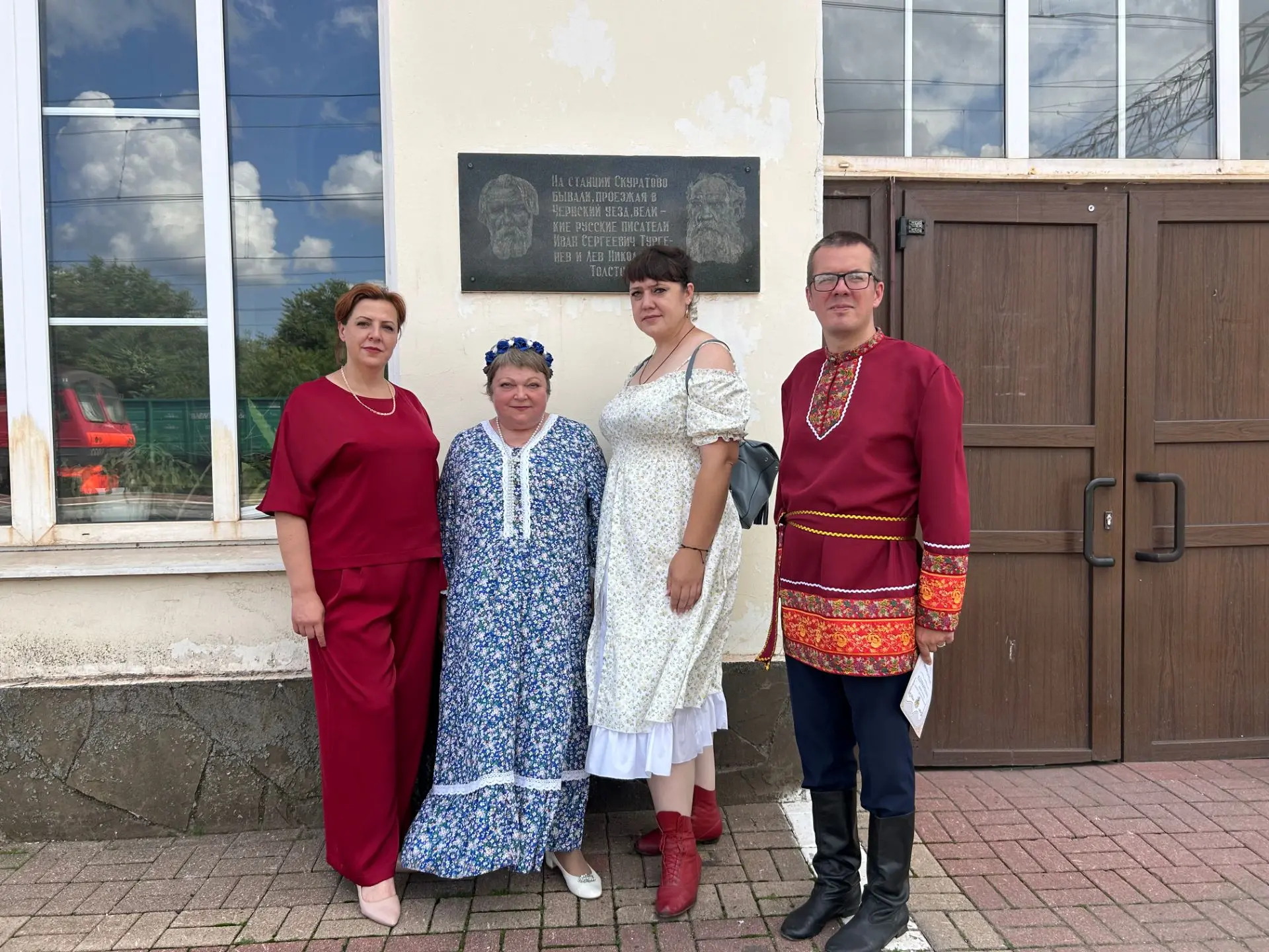 Русская душа на Дне железнодорожника! 

Сегодня мы с гордостью говорим: народная культура жива и зву