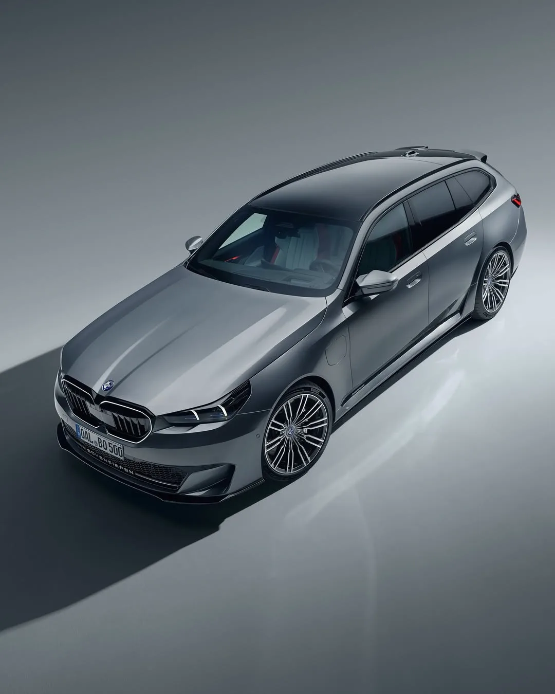 ⚡️ Возрождение Alpina? Не совсем. Встречайте Bovensiepen 05 GT

Семья Бовензипен, стоявшая у истоков