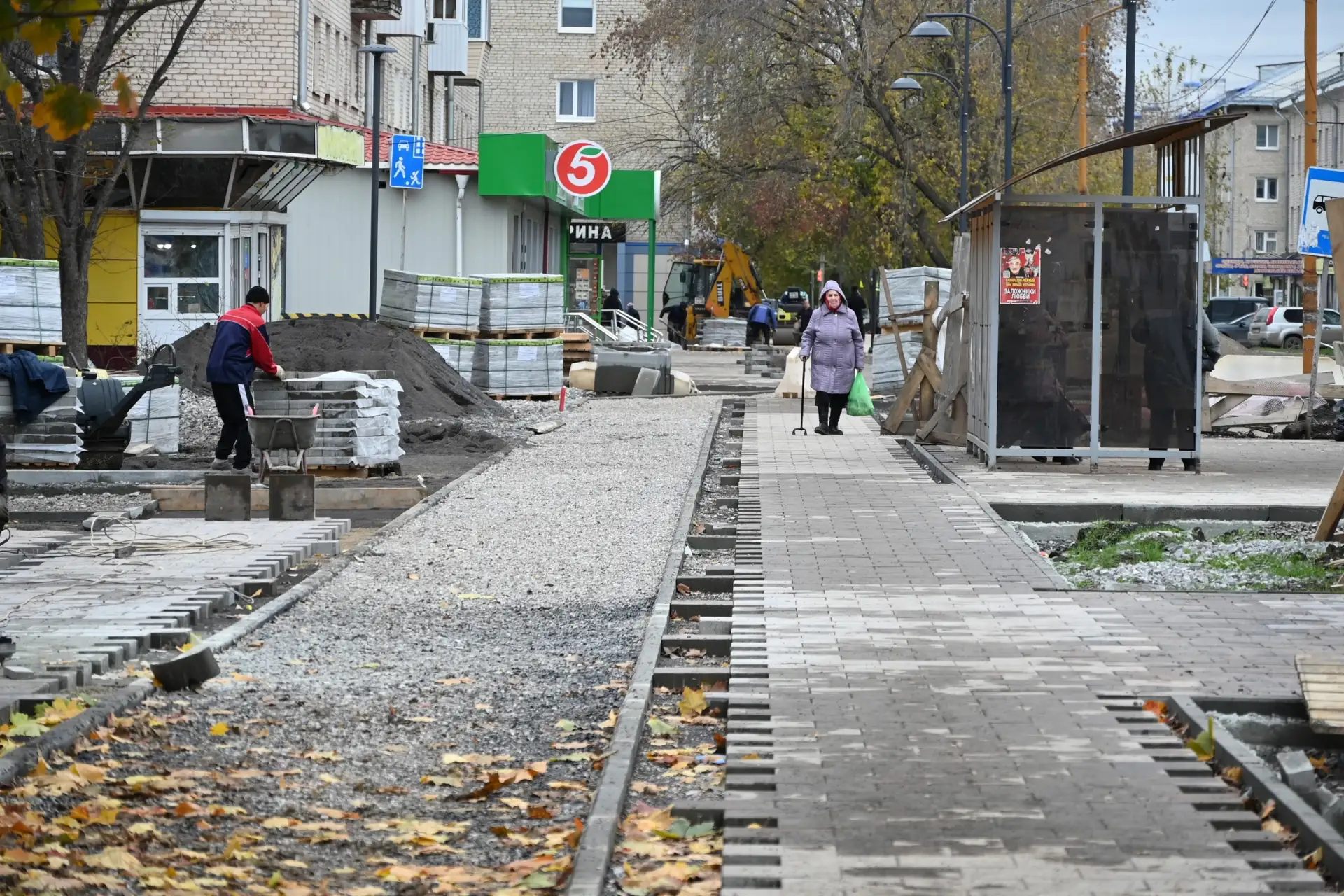 Одно из главных новшеств в реконструкции Партизанской — это велодорожка на всей протяжё...