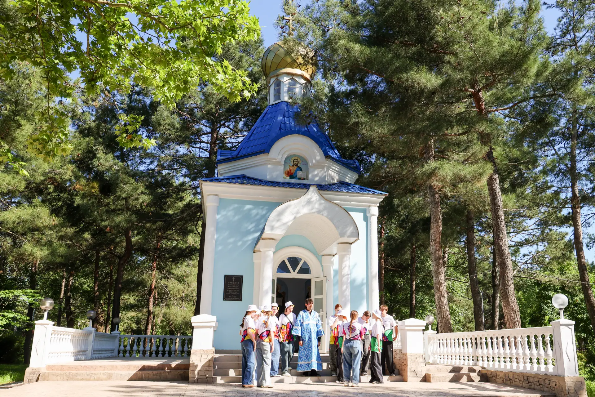 ТИШИНА СРЕДИ ЯРКИХ СОБЫТИЙ 🙏⛪️
В санатории есть место не только для спорта, творчества и развлечени