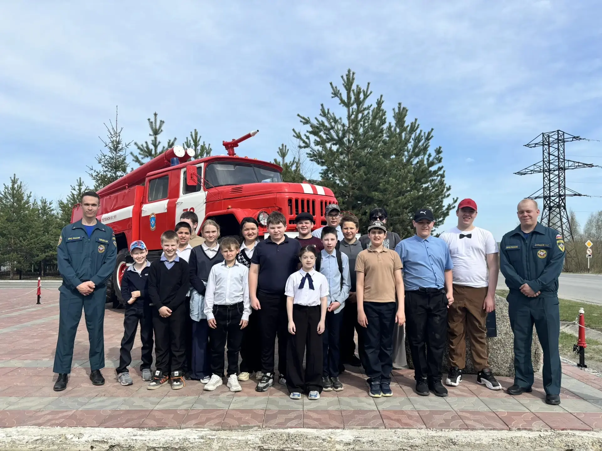 ‎🔥 Наши ребята побывали в пожарной части — и это было круто!